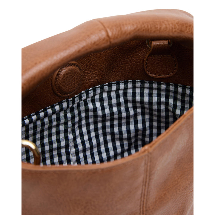 LINTON CROSSBODY - TAN PEBBLE