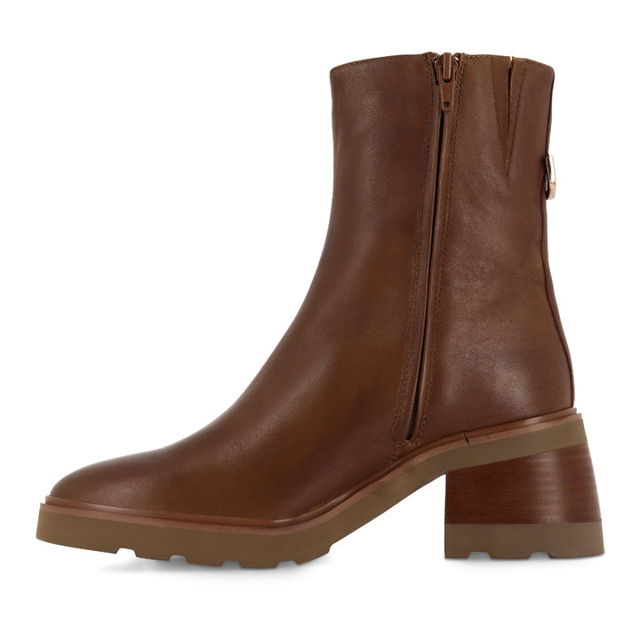 FINLEY - BRANDY LEATHER