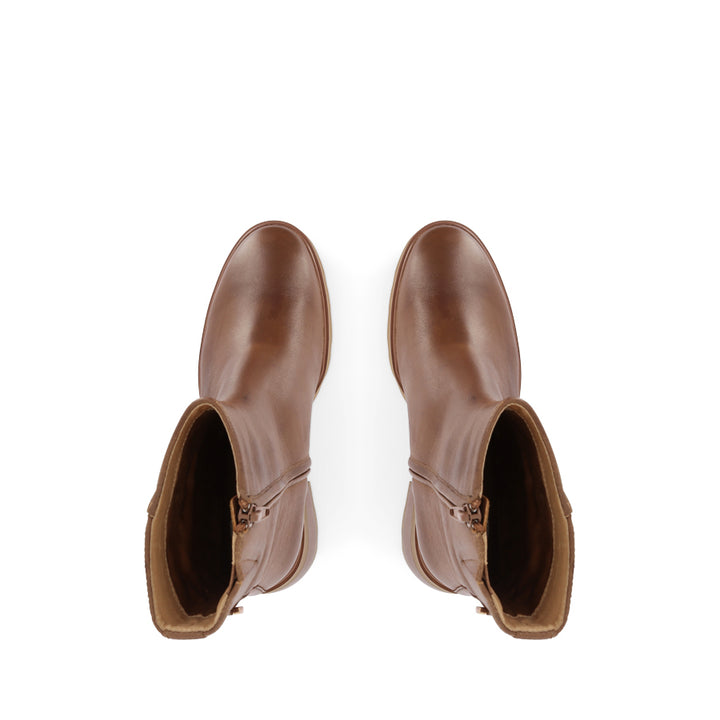 FINLEY - BRANDY LEATHER