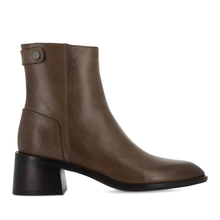 WYOME - NOCCIOLA LEATHER