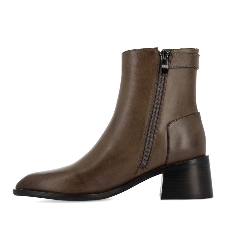 WYOME - NOCCIOLA LEATHER