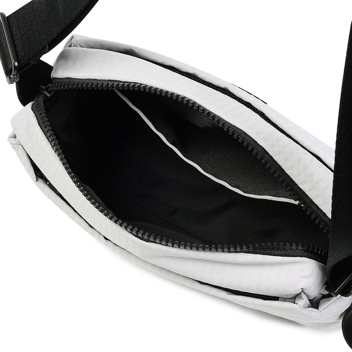 KOSHO CROSSBODY MEDIUM - VAPOROUS GREY