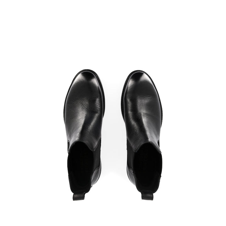 LYNELL - BLACK LEATHER