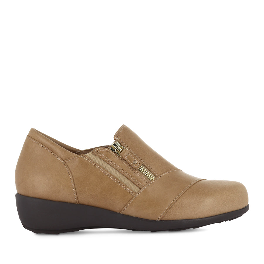 SAGE XF LATTE LEATHER – Evans Shoes