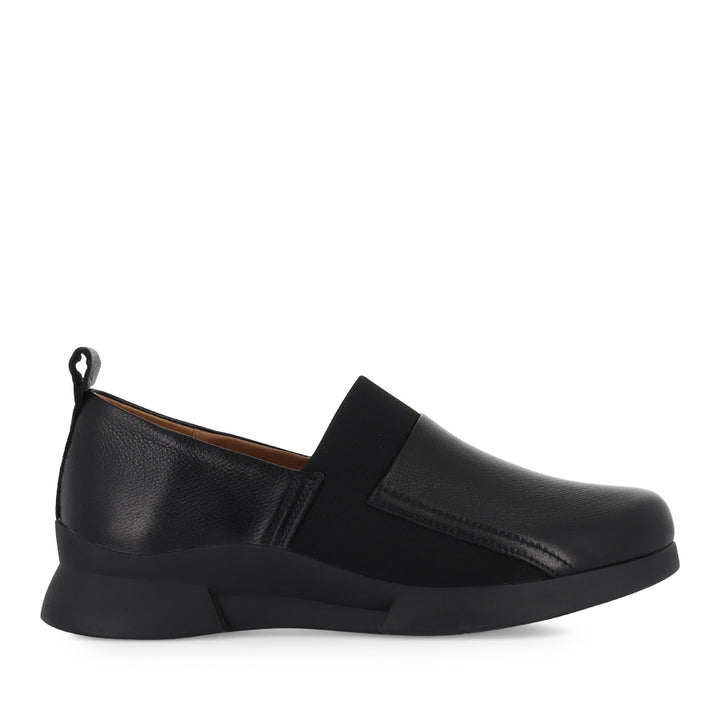 JAMAICA - BLACK LEATHER BLACK TRIM