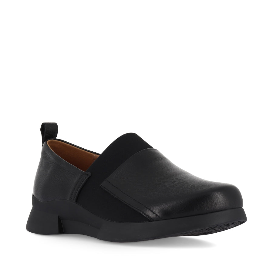 JAMAICA - BLACK LEATHER BLACK TRIM
