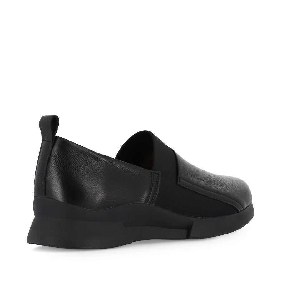 JAMAICA - BLACK LEATHER BLACK TRIM