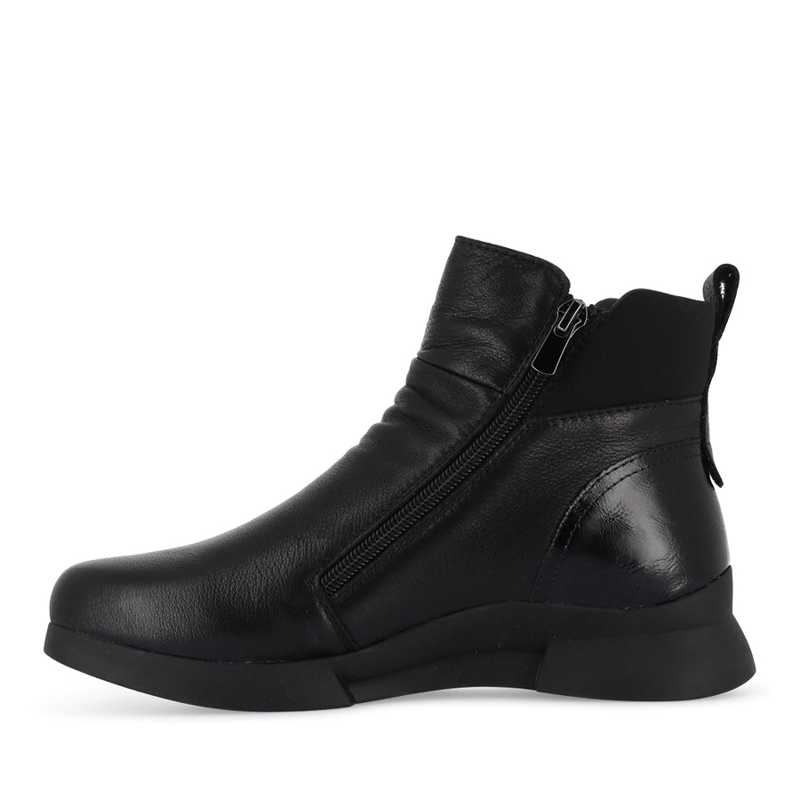 JUSTICE - BLACK LEATHER BLACK COMBINATION
