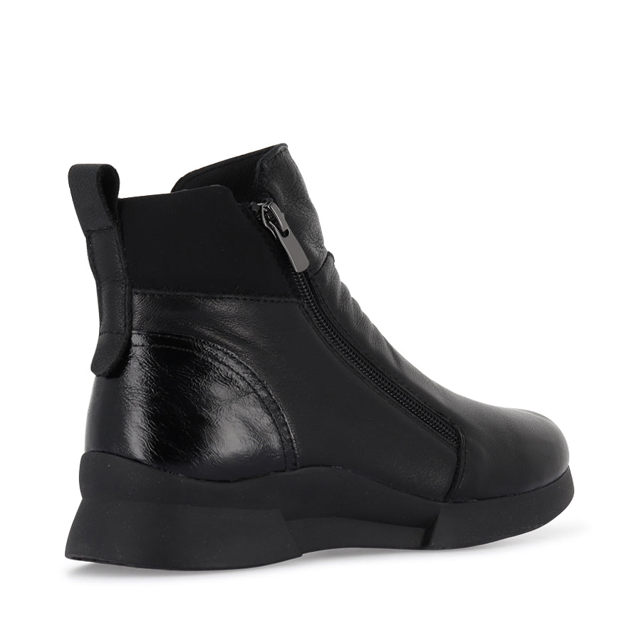 JUSTICE - BLACK LEATHER BLACK COMBINATION