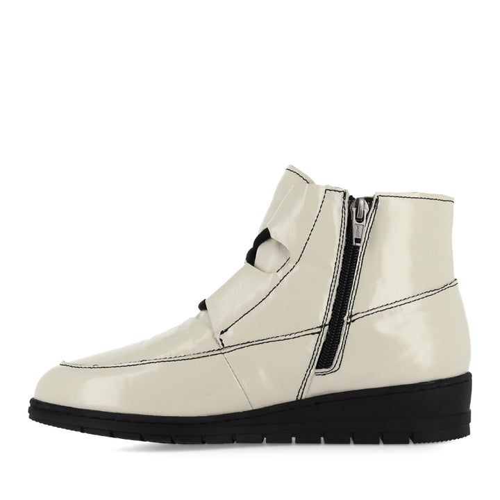 Alfie Evie Boxer Black Patent Leather/ Silver - Main Image