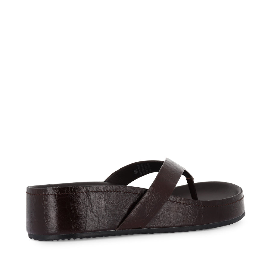 AKIKO - CHOC OILY CRINKLE LEATHER