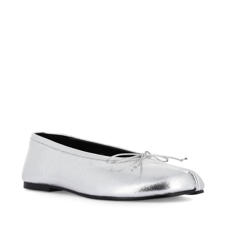 LANA - SILVER CRINKLE LEATHER