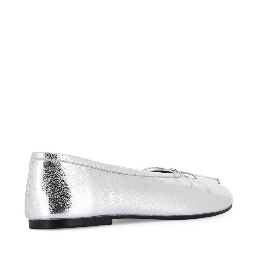LANA - SILVER CRINKLE LEATHER