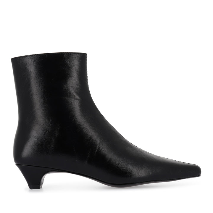 TABITHA - BLACK OILY CRINKLE LEATHER