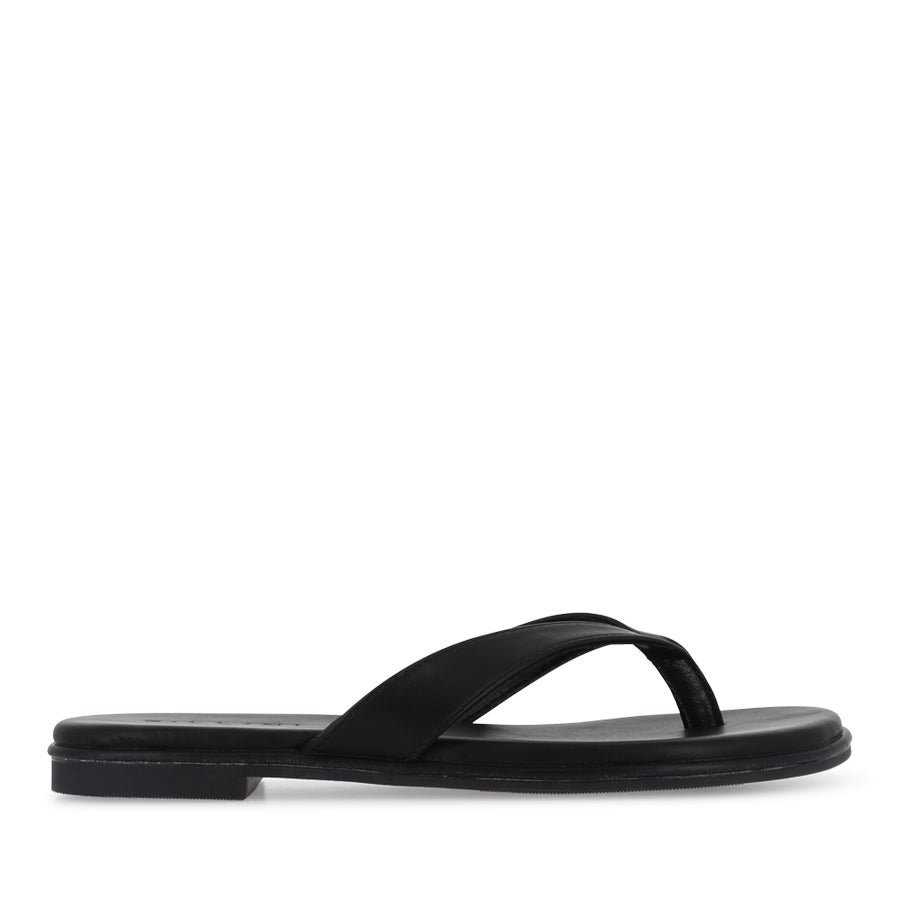 AUGUST - BLACK