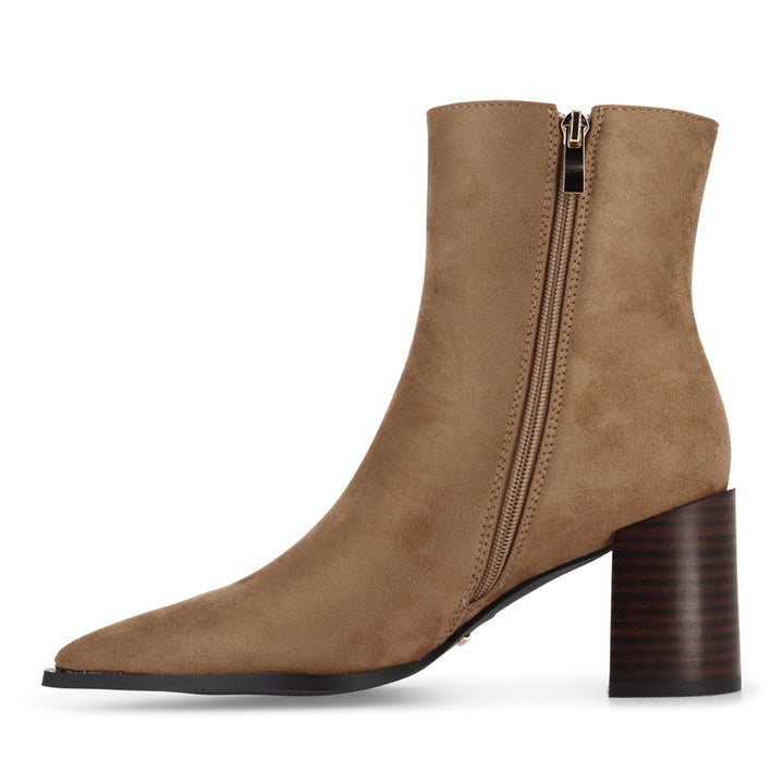 DESSIE - SANDSTONE SUEDE