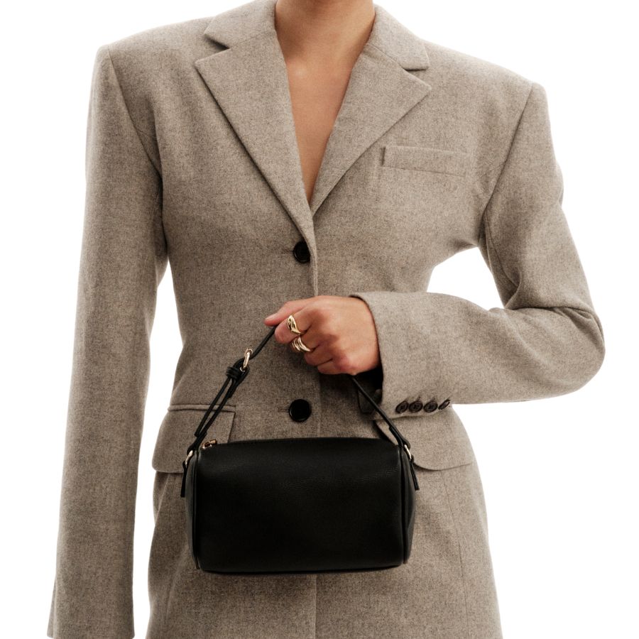 DONNA HANDLE BAG - BLACK PEBBLE