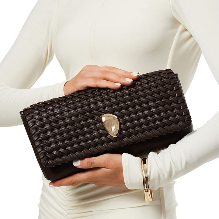 LEILAH CLUTCH BAG - CHOCOLATE