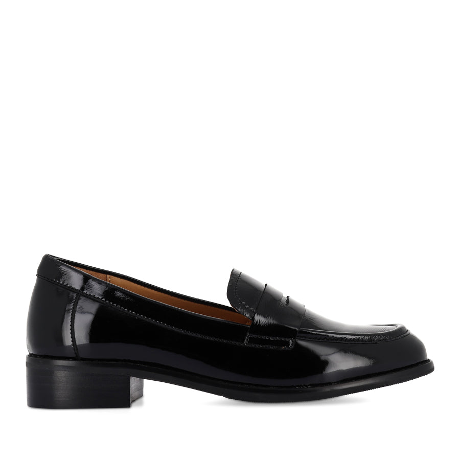 ANGIE - BLACK PATENT BLACK SOLE