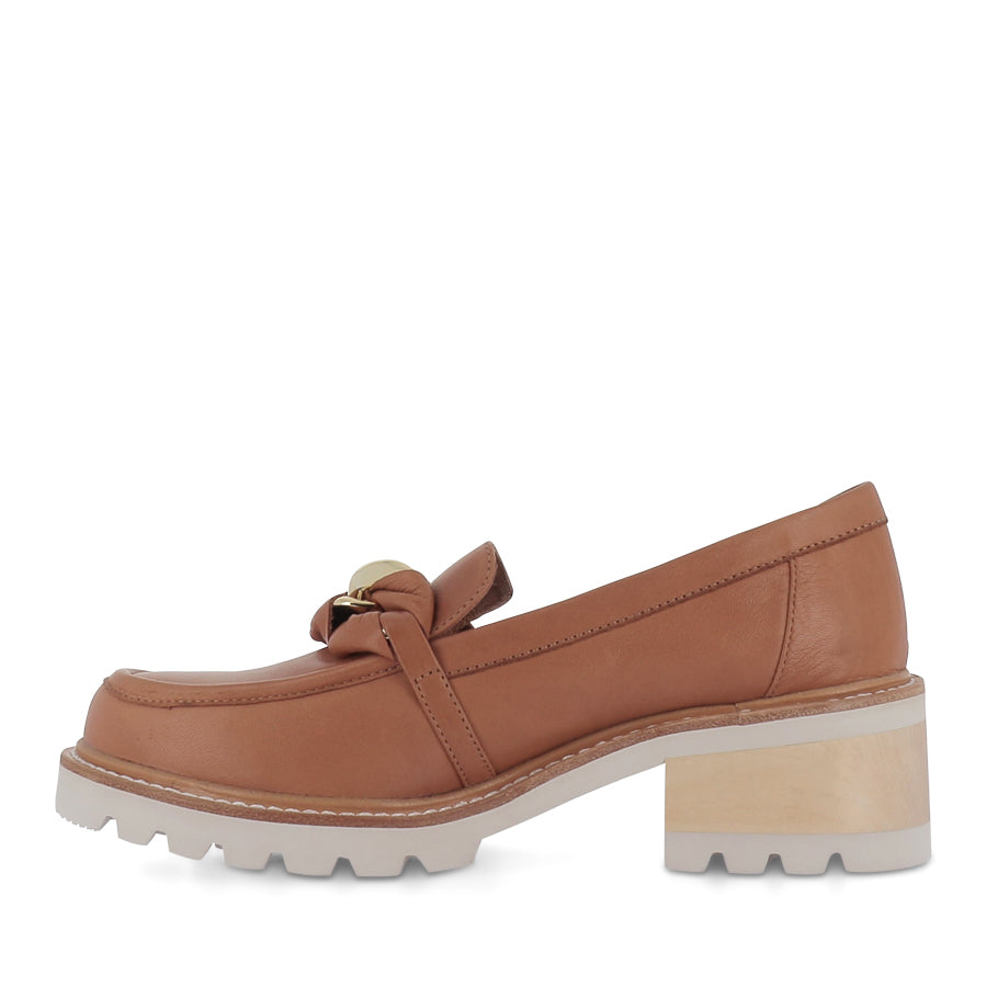 DOBBIE - BRANDY LEATHER NATURAL HEEL