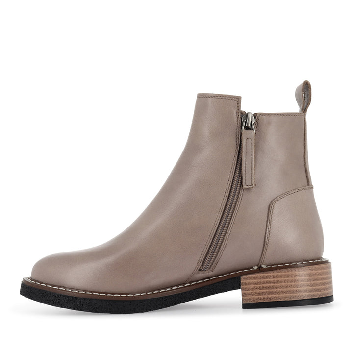 DUEL - TAUPE LEATHER