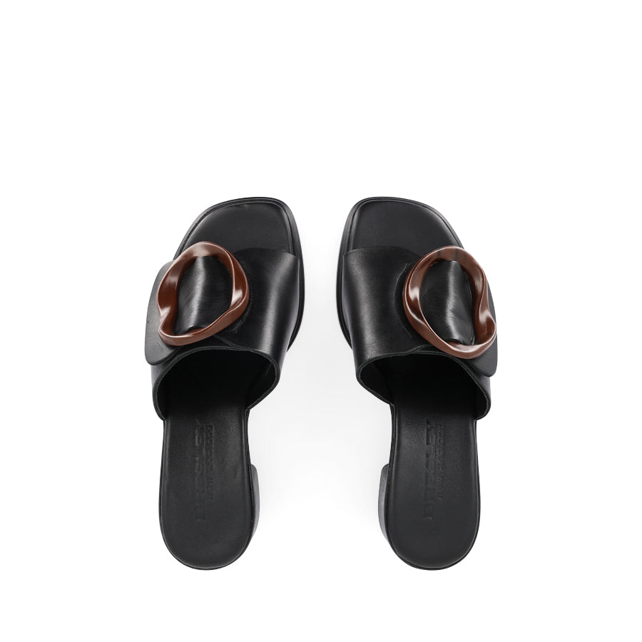PANTON - BLACK LEATHER