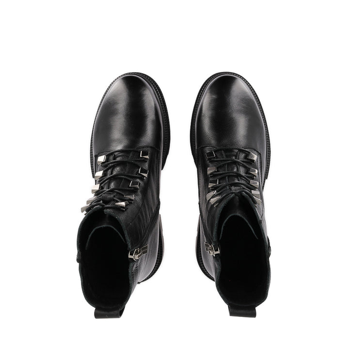 PASSPORT - BLACK LEATHER