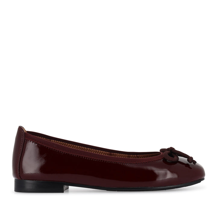 PATIENCE - BORDO PATENT LEATHER