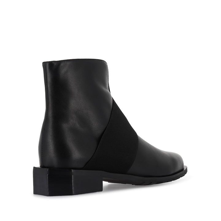 ROLLO - BLACK PATENT LEATHER