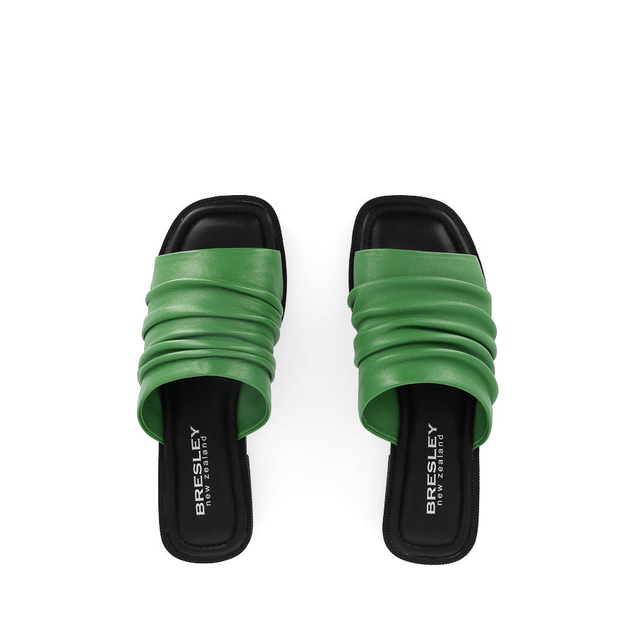 SLIM - KELLY GREEN LEATHER