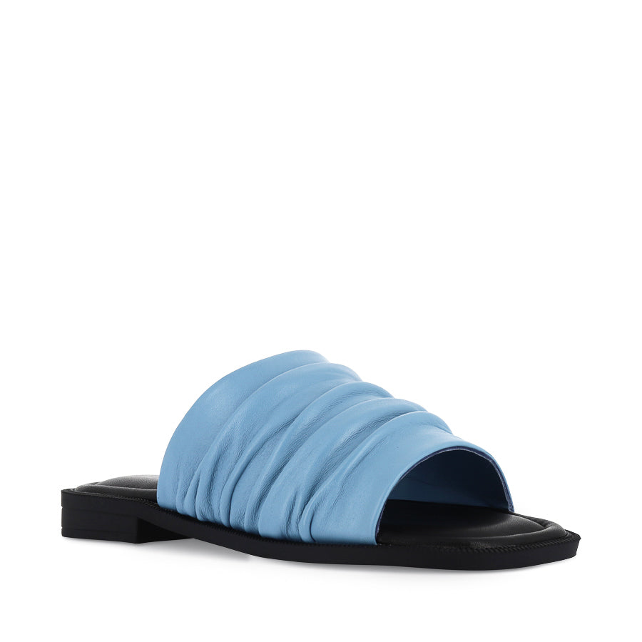 SLIM - PALE BLUE LEATHER