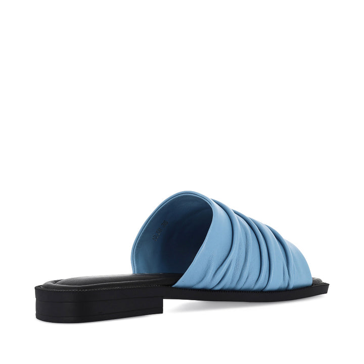 SLIM - PALE BLUE LEATHER