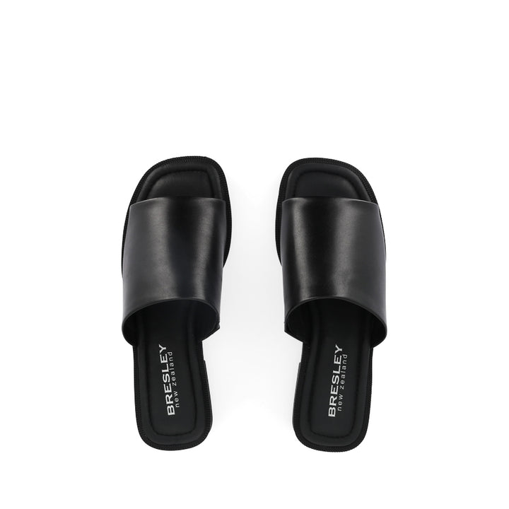 SOOTY - BLACK/BLACK LEATHER