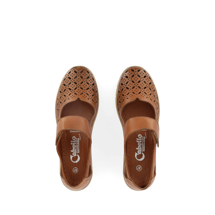 CP395-22 - TAN LEATHER