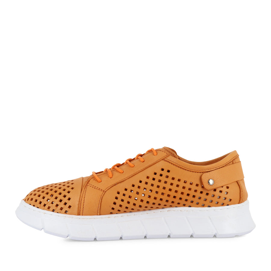 EG172 - ORANGE LEATHER