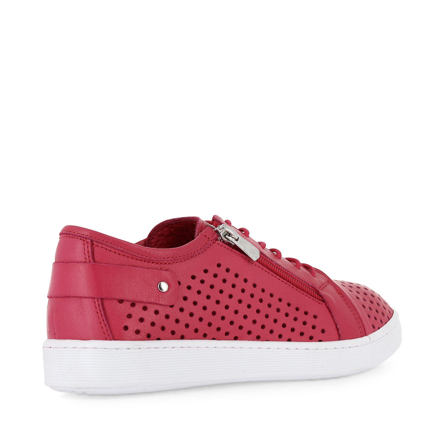 EG17 - BERRY LEATHER