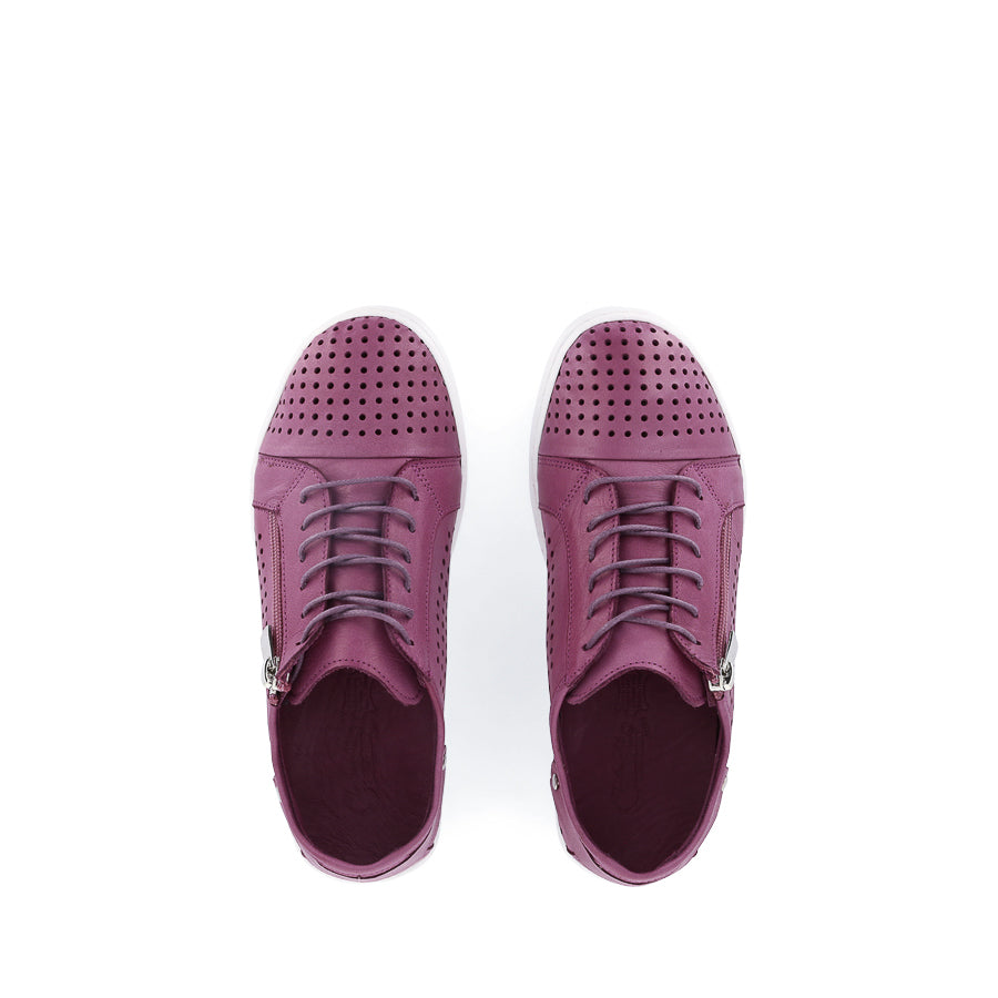 EG17 - VIOLET LEATHER