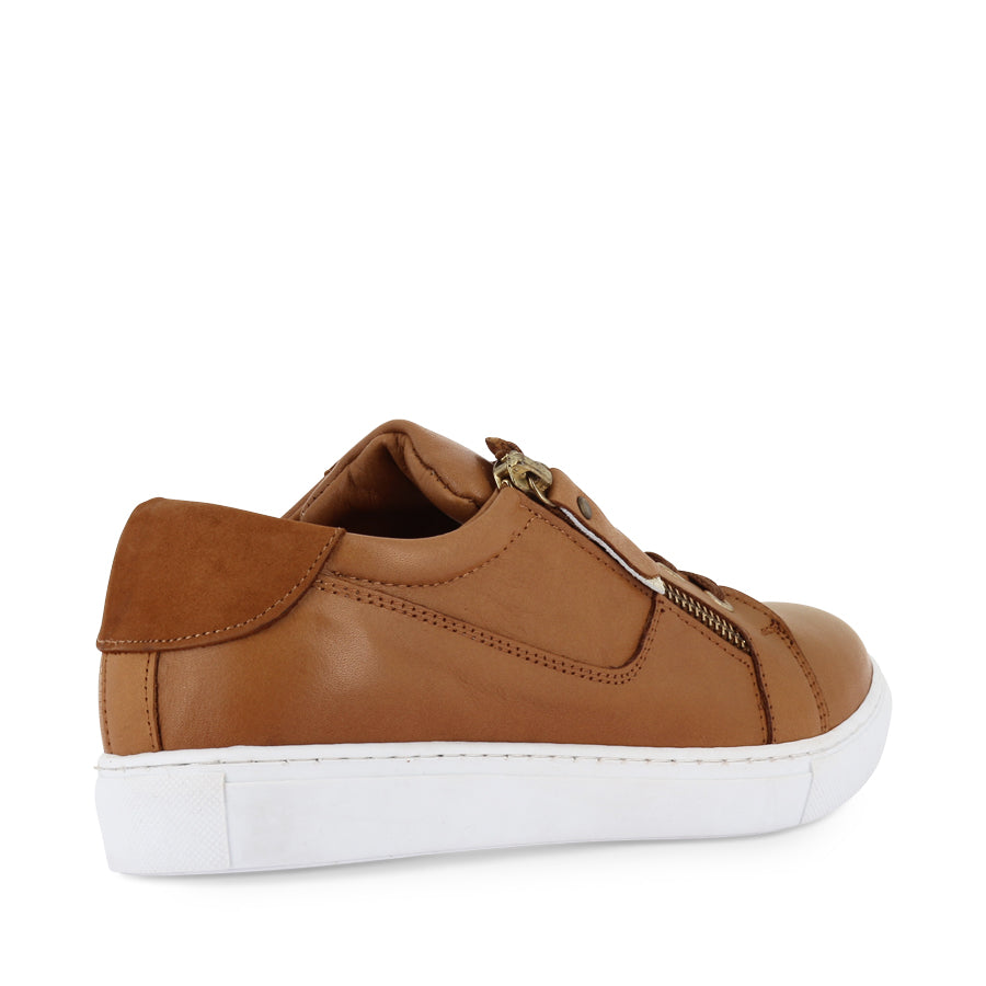 EG520 - TAN LEATHER