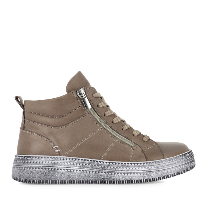 ROXIE - TAUPE LEATHER