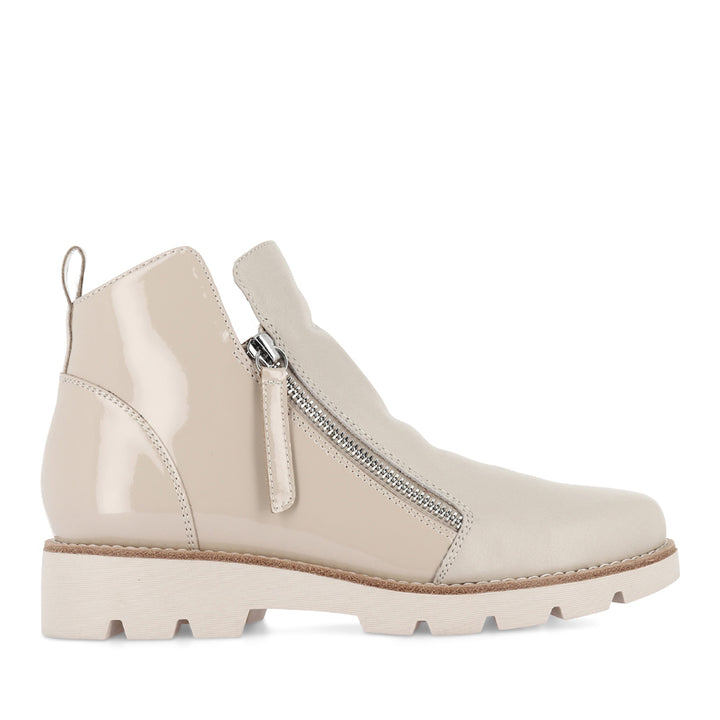 DOTTIZ - VANILLA OATMEAL LEATHER PATENT