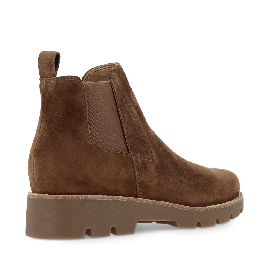 DERA - NUTMEG SUEDE