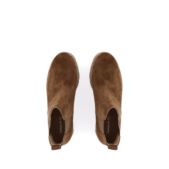 DERA - NUTMEG SUEDE