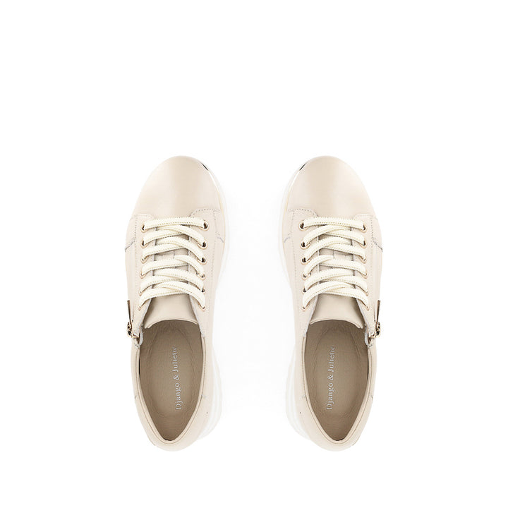 EAMMES - MILK LEATHER