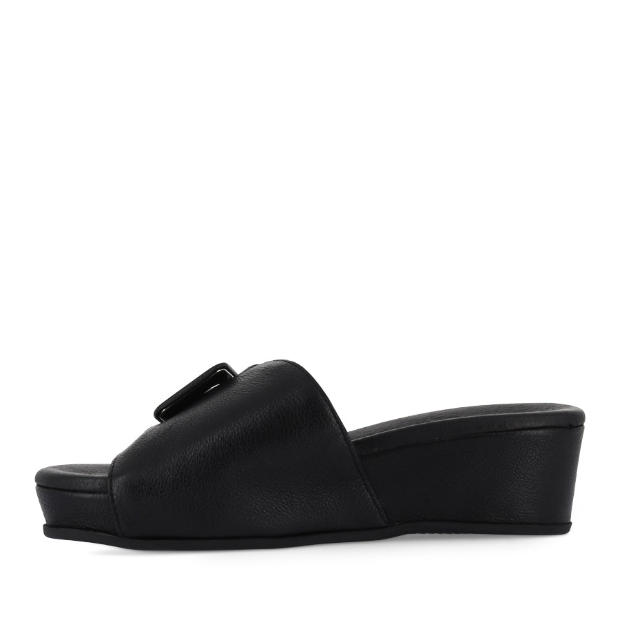 FEENIX - BLACK LEATHER