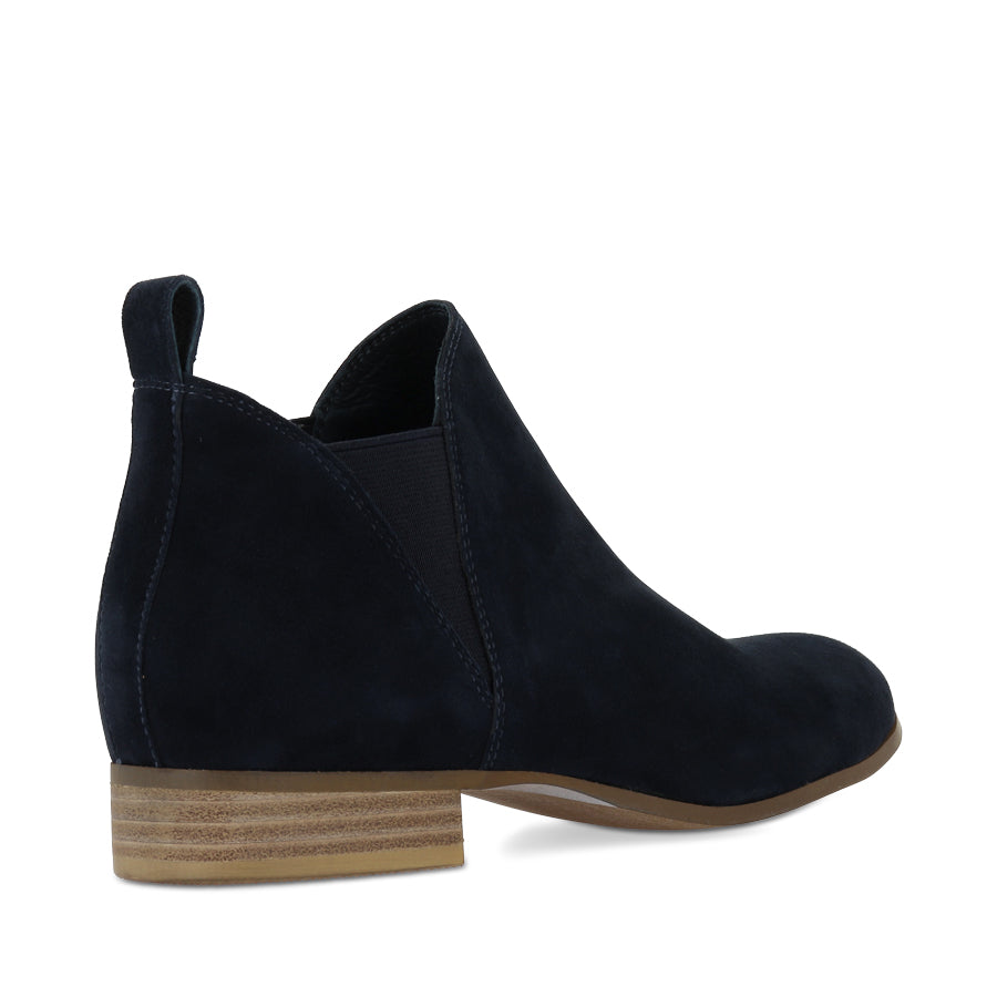 FOE - NAVY SUEDE