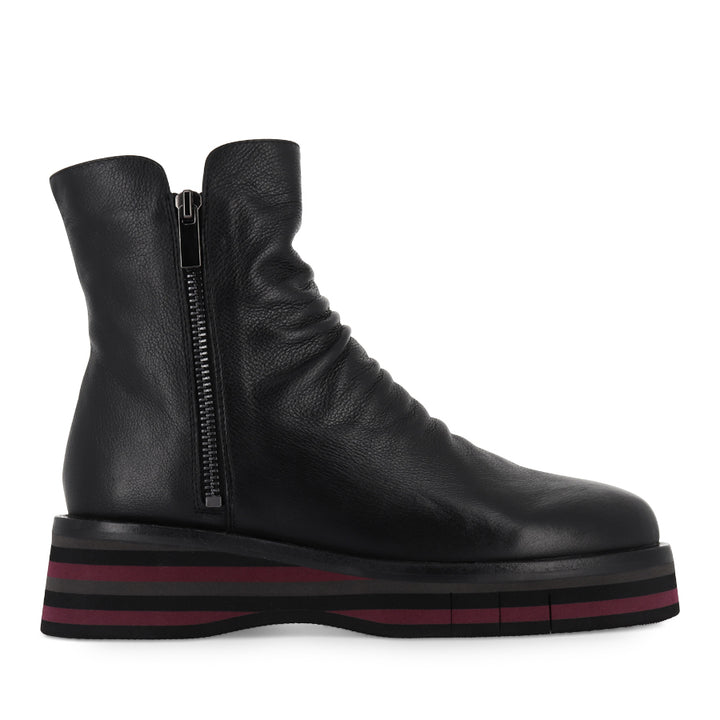 GANNI - BLACK LEATHER