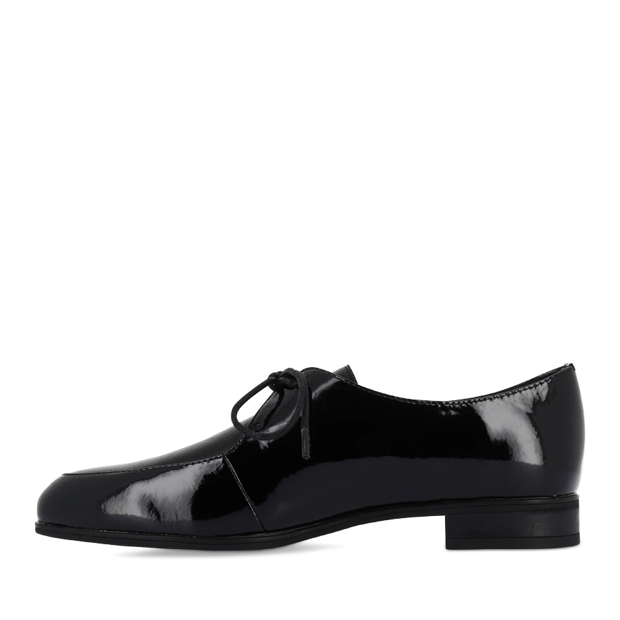 GEORGY - BLACK BLACK PATENT LEATHER