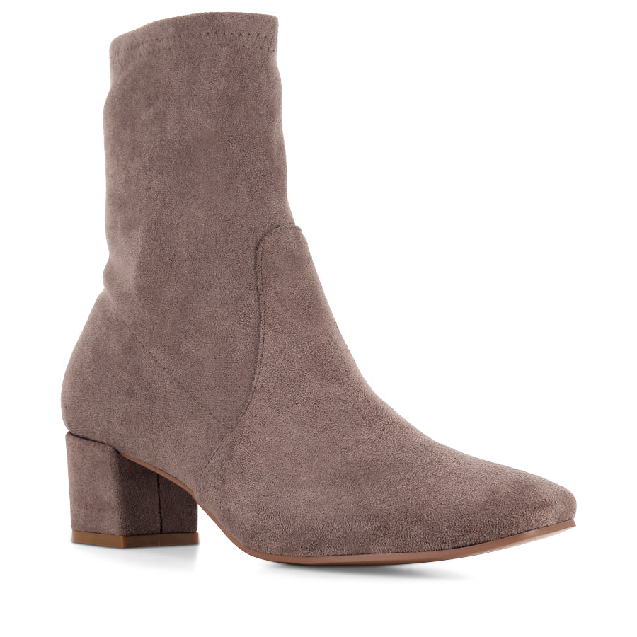 HARTFUL - DARK TAUPE MICROSUEDE