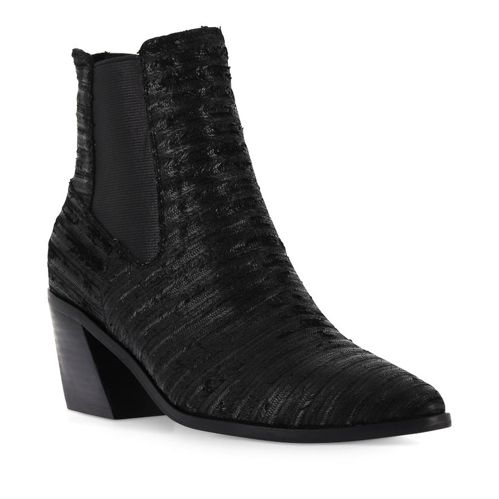 JENNIER - BLACK STRIPE/CUT LEATHER
