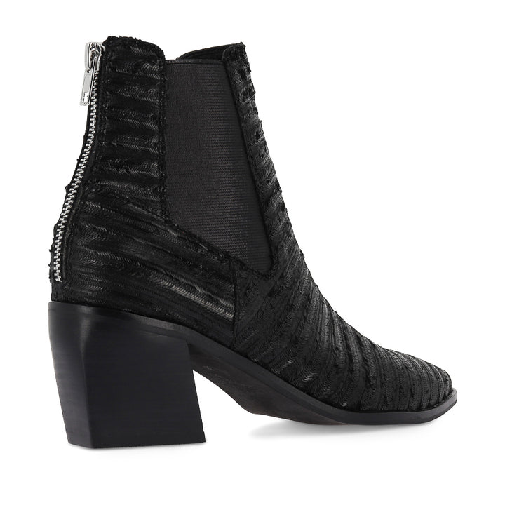 JENNIER - BLACK STRIPE/CUT LEATHER